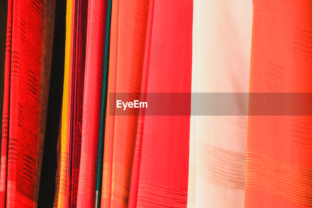 FULL FRAME SHOT OF COLORFUL CURTAIN