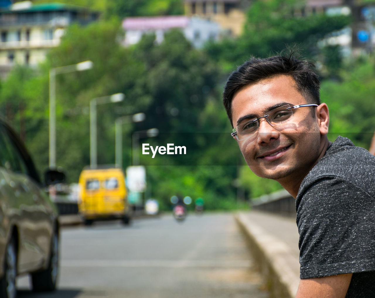 Portrait of young man wearing eyeglasses