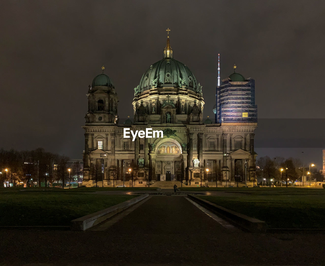 ILLUMINATED BUILDING AT NIGHT