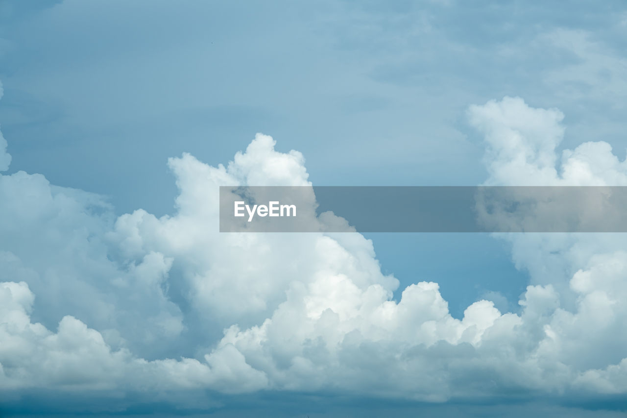 FULL FRAME SHOT OF CLOUDS IN SKY