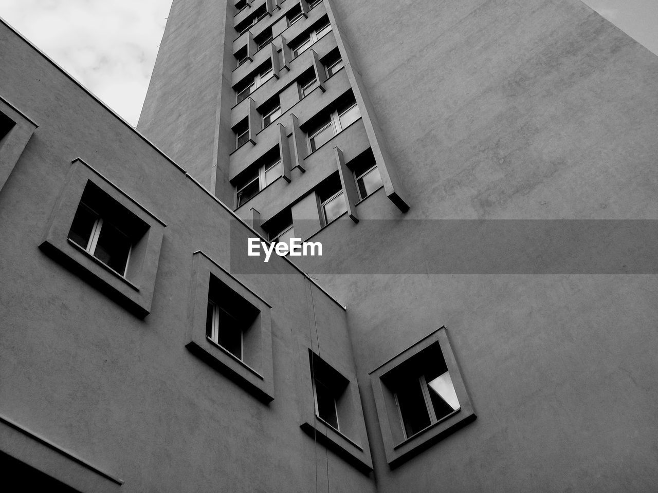 architecture, building exterior, white, built structure, black, black and white, monochrome, building, monochrome photography, window, low angle view, city, no people, house, residential district, sky, line, outdoors, apartment, facade, day