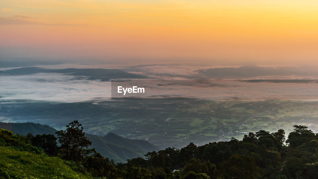 Scenic view of cloudscape against sky during sunset