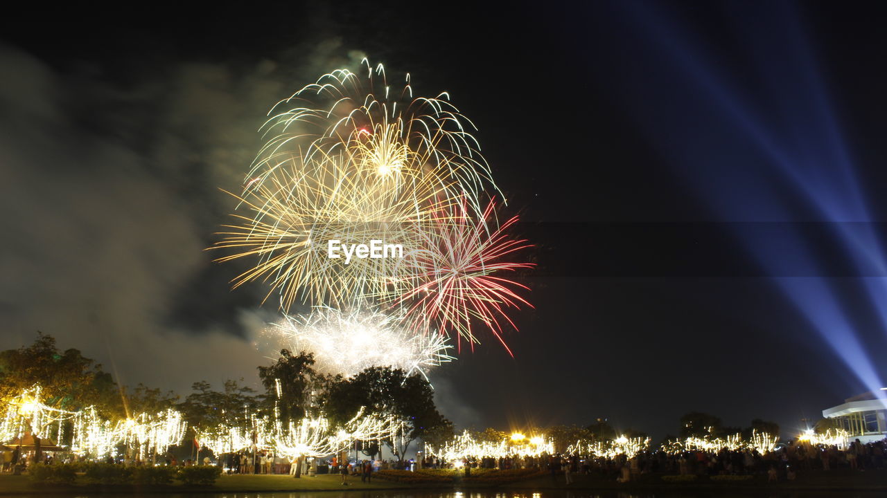 FIREWORK DISPLAY AT NIGHT