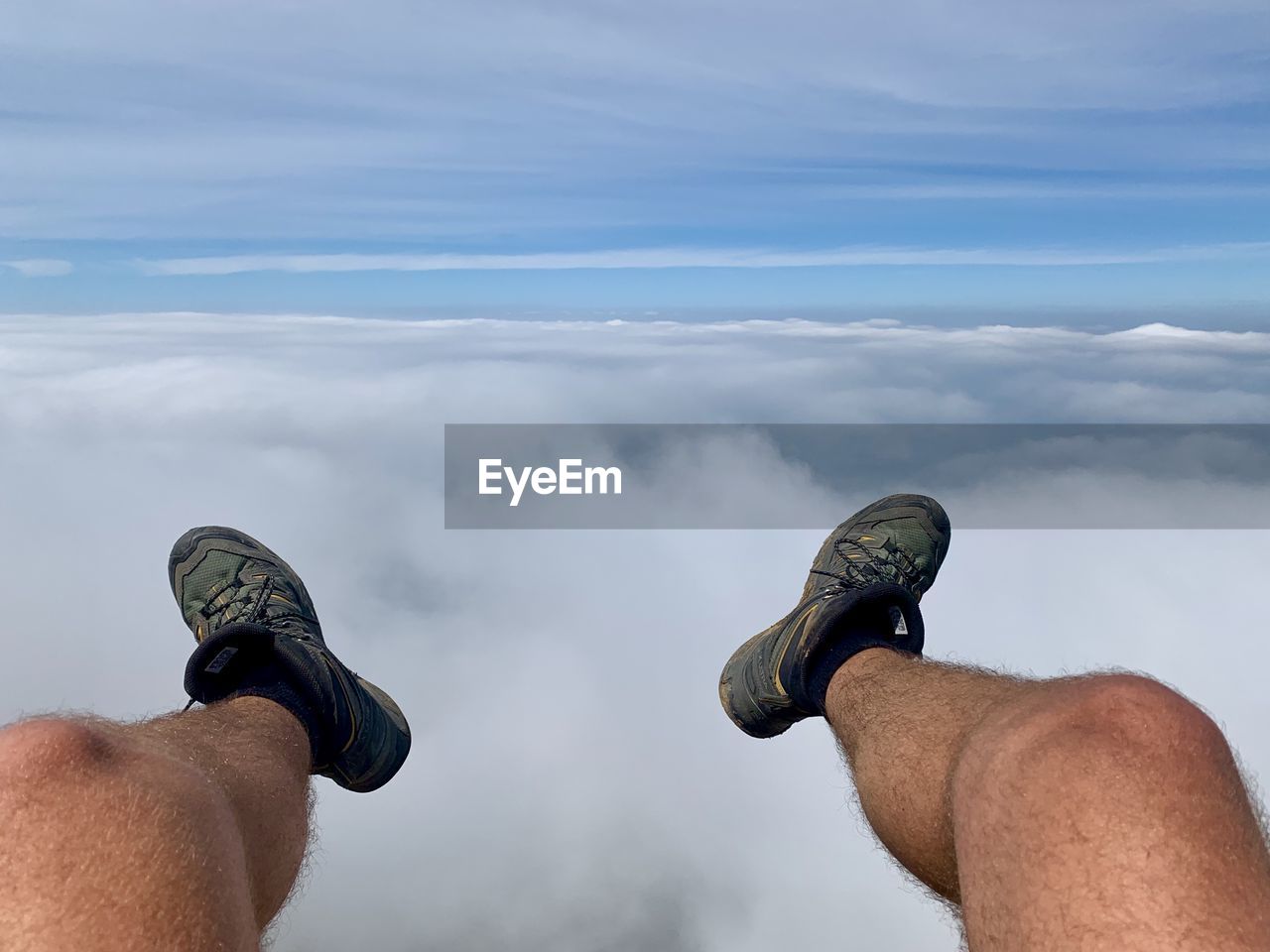 Hiking above the sea of clouds 