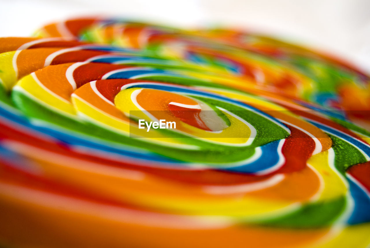 CLOSE-UP OF CANDIES ON TABLE