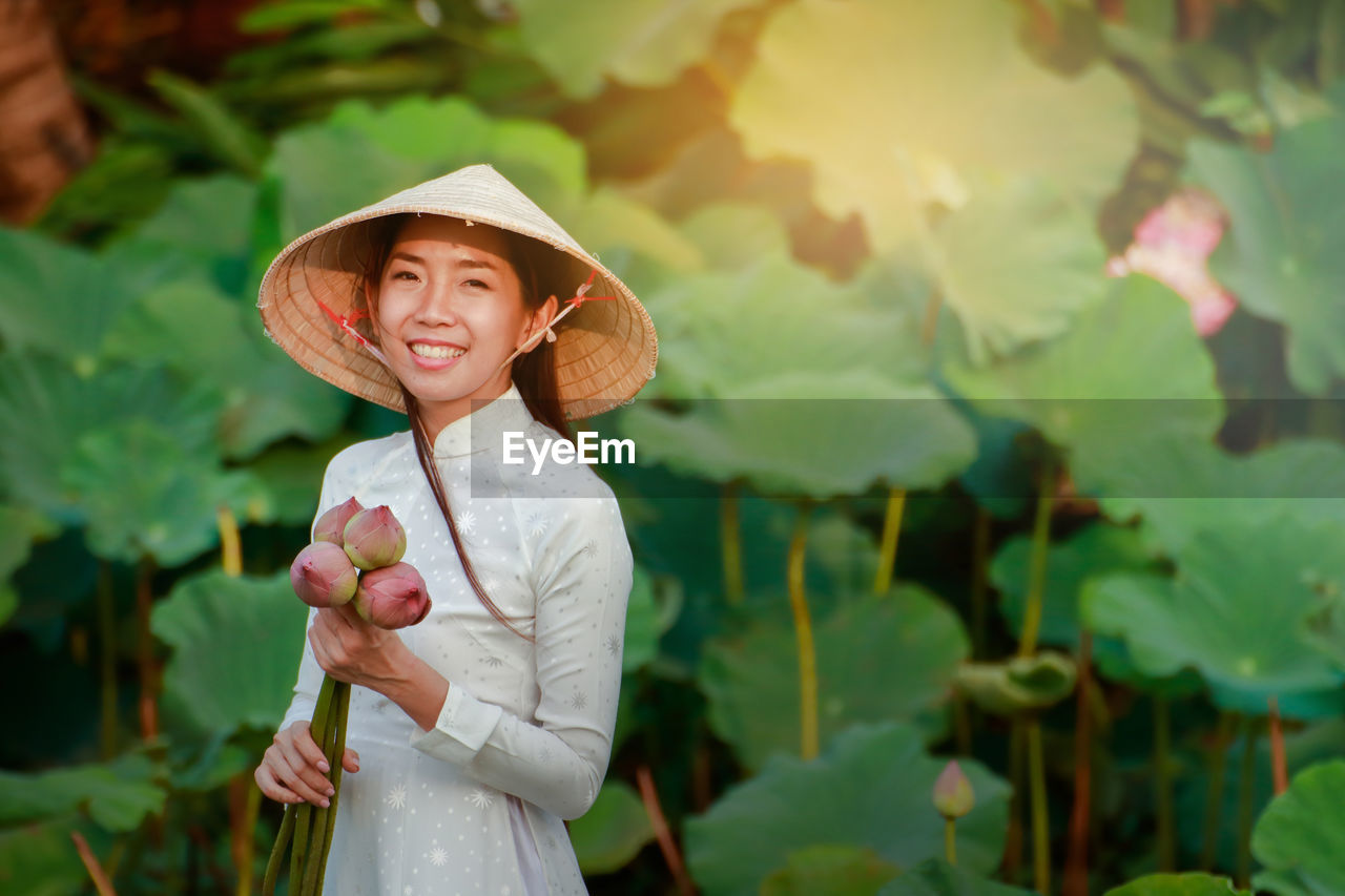 portrait of woman wearing hat