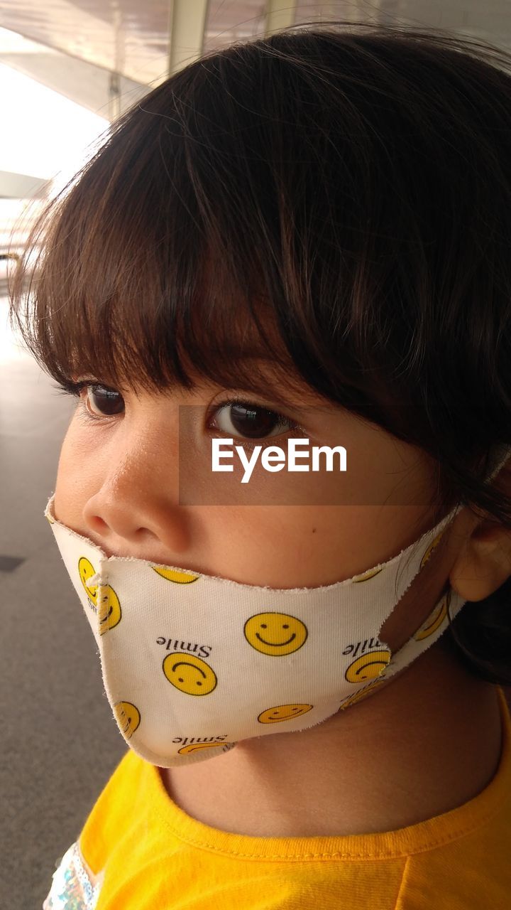 CLOSE-UP PORTRAIT OF A GIRL