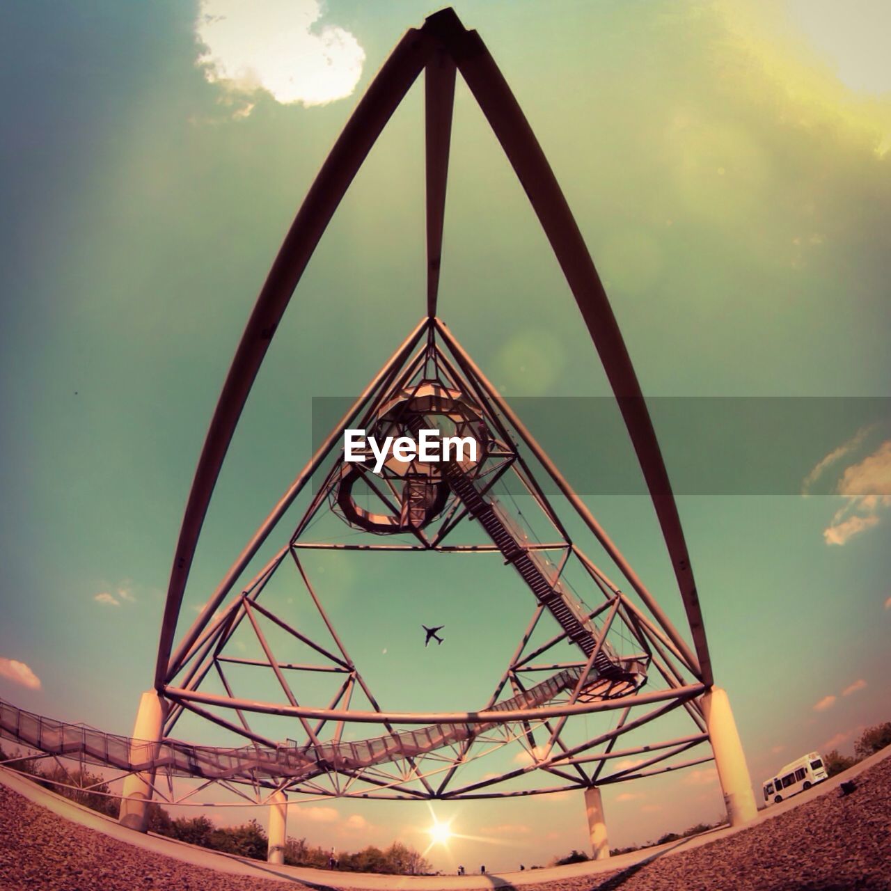 Fish-eye lens of tetraeder against sky