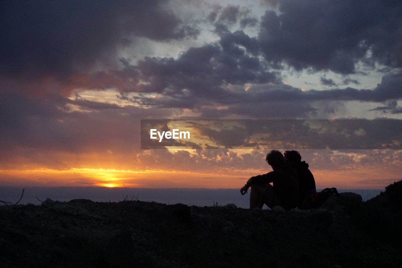 SCENIC VIEW OF DRAMATIC SKY