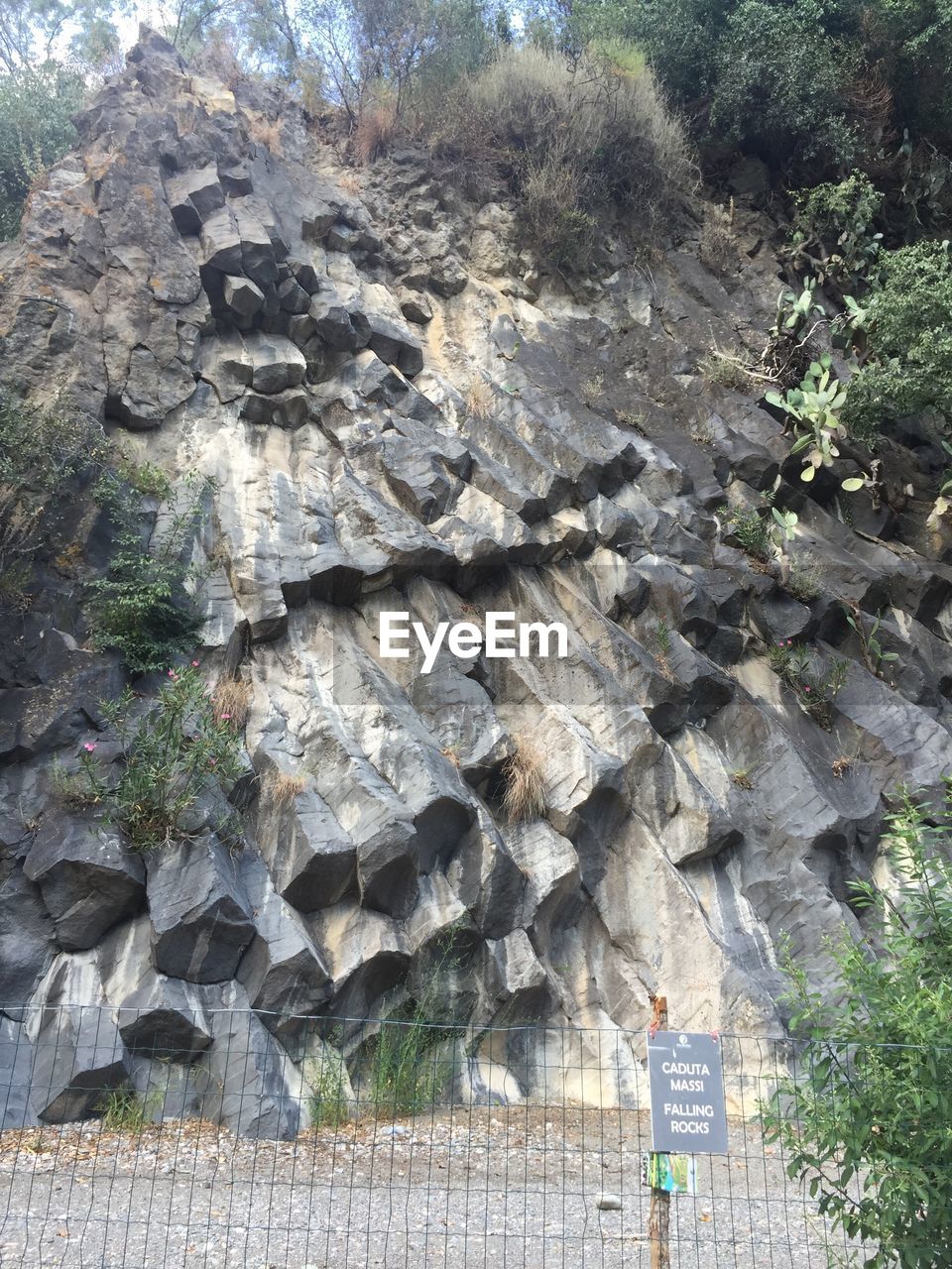 ROCK FORMATIONS IN SUNLIGHT