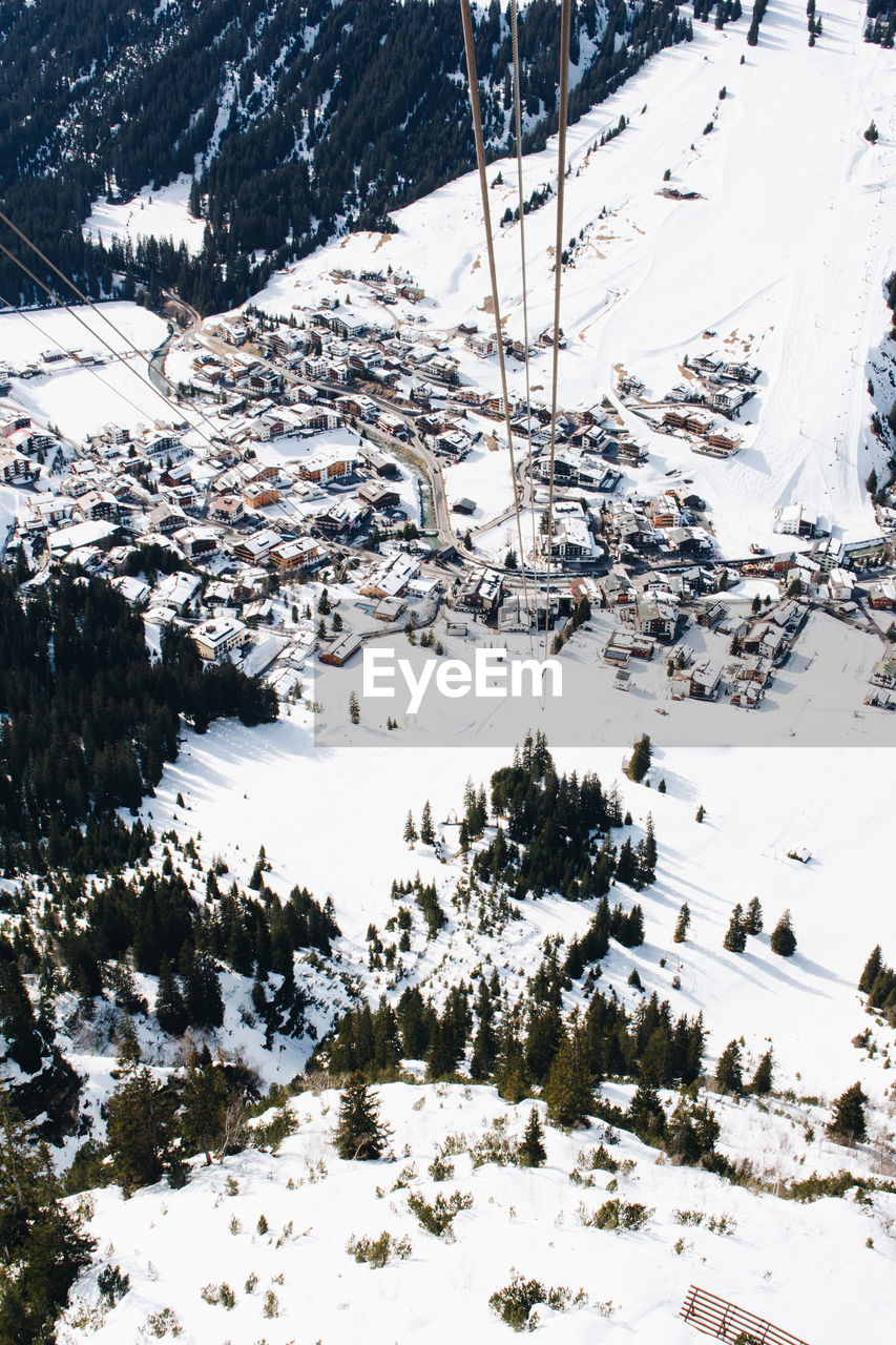 HIGH ANGLE VIEW OF SNOW COVERED MOUNTAIN