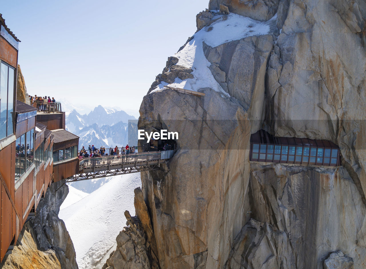 PANORAMIC VIEW OF BUILT STRUCTURE AGAINST SKY