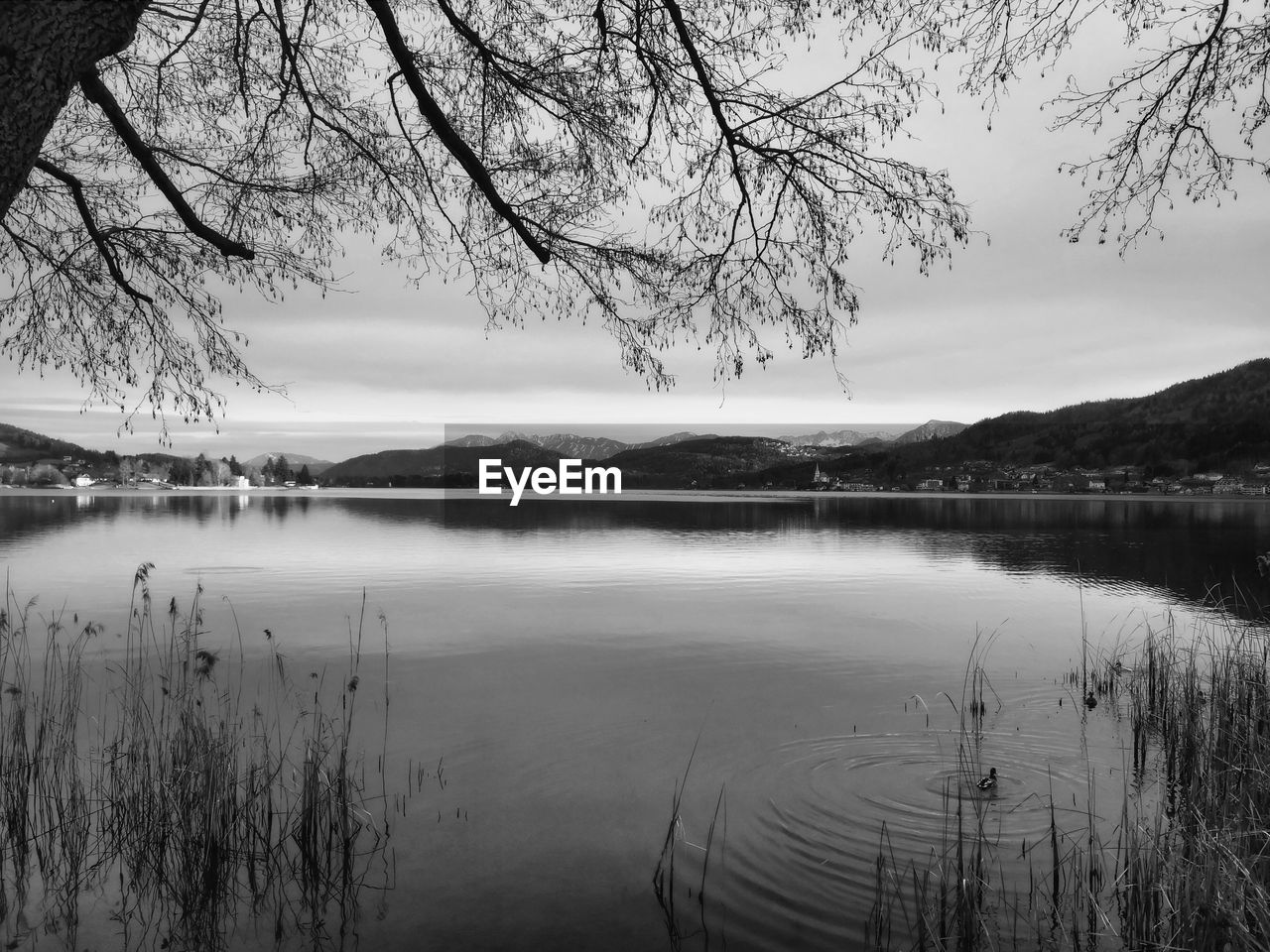 VIEW OF LAKE AGAINST SKY