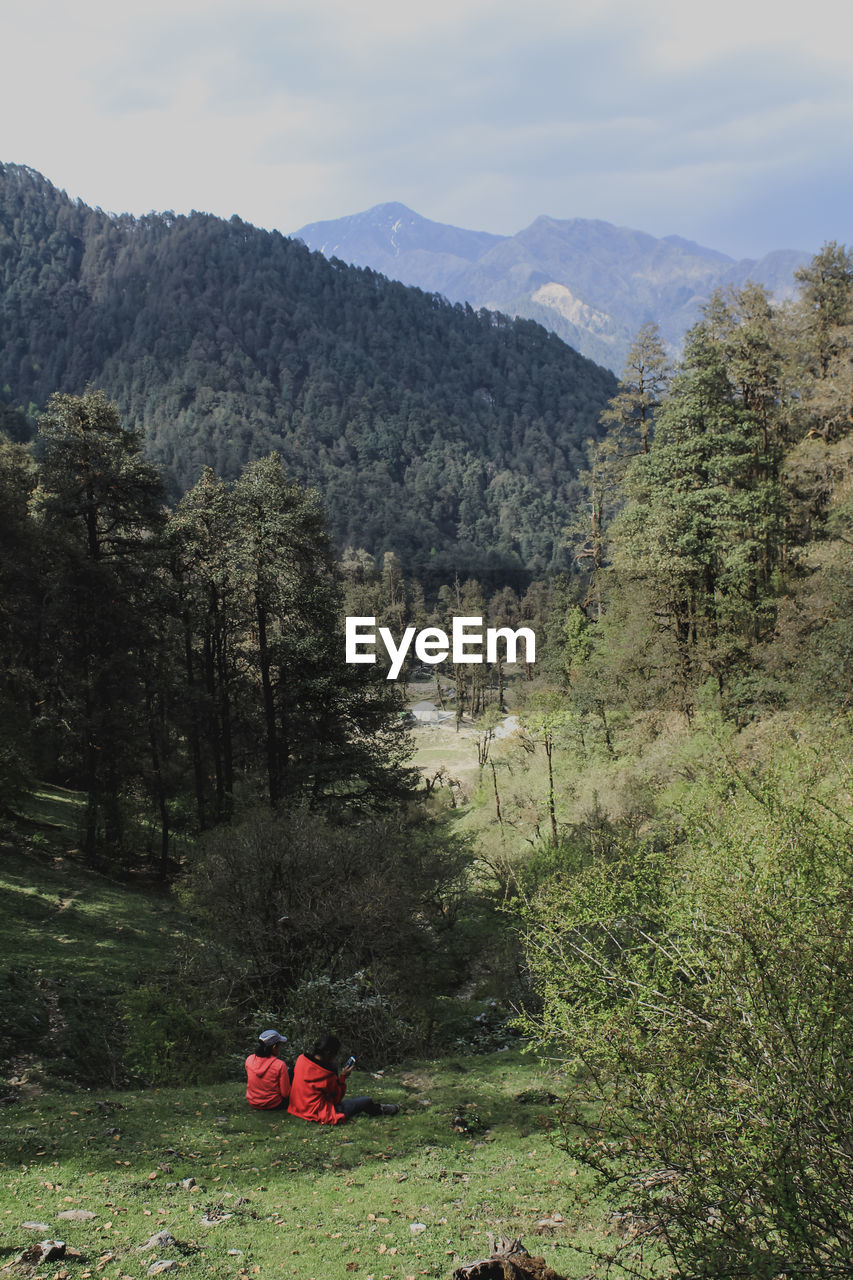 SCENIC VIEW OF MOUNTAIN AGAINST SKY