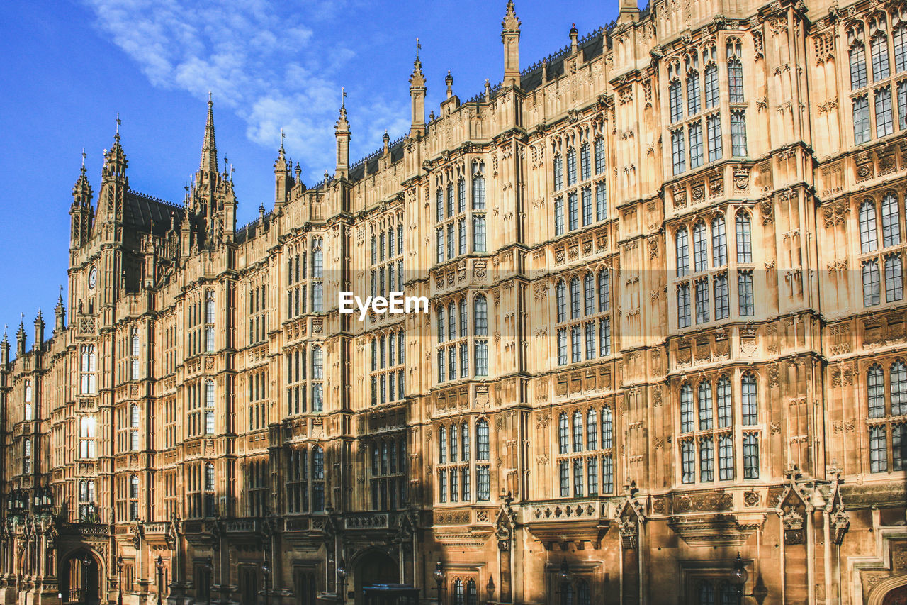 Palace of westminster against sky