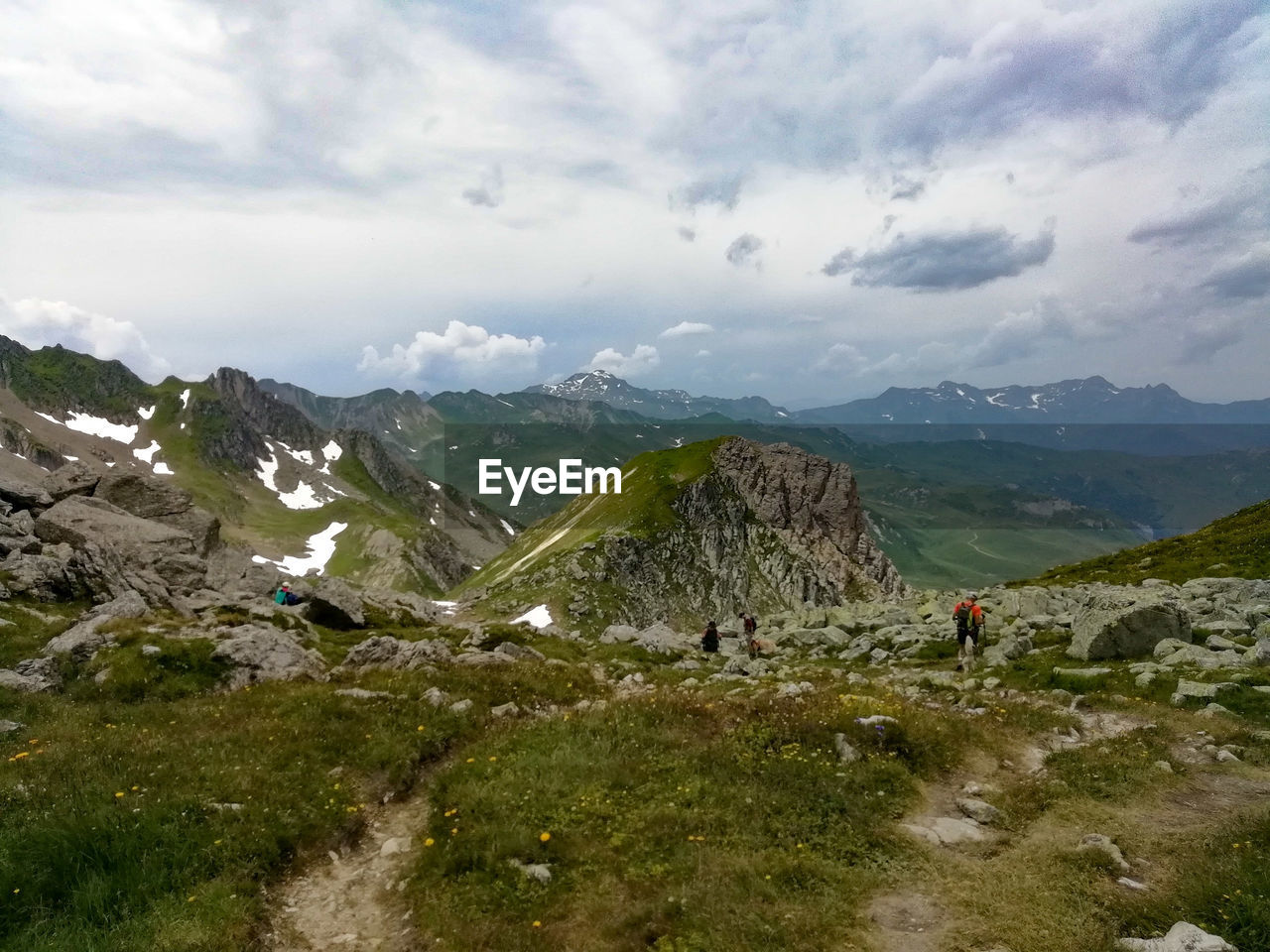 SCENIC VIEW OF MOUNTAIN AGAINST SKY