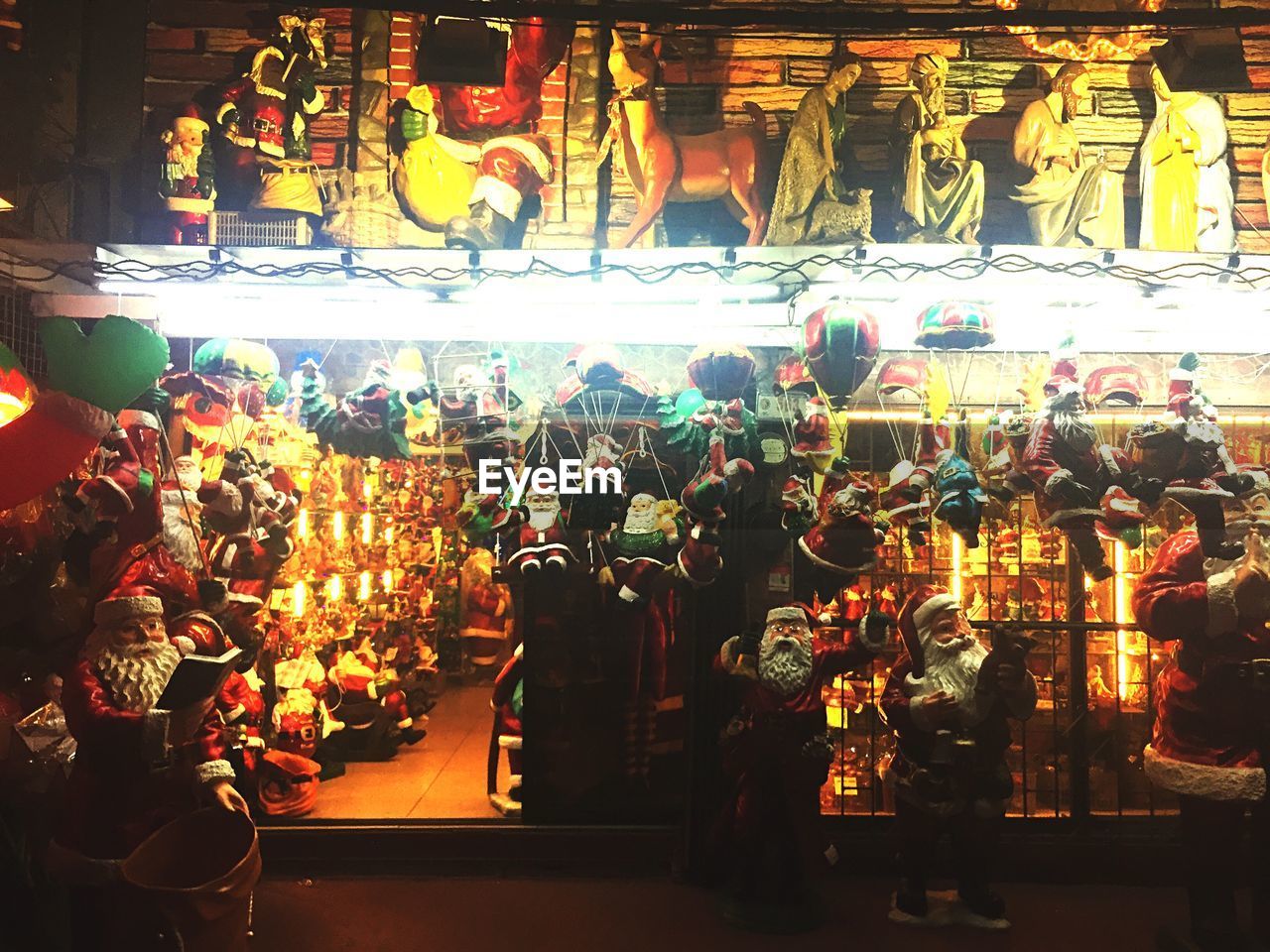 VIEW OF MARKET STALL