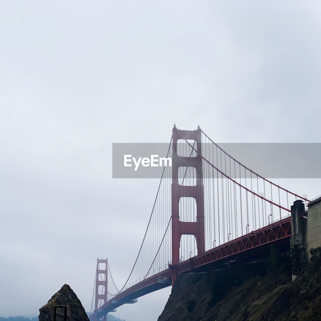 LOW ANGLE VIEW OF GOLDEN GATE BRIDGE