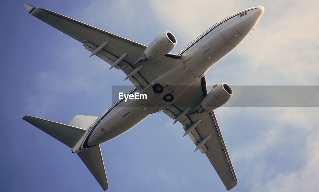 LOW ANGLE VIEW OF AIRPLANE