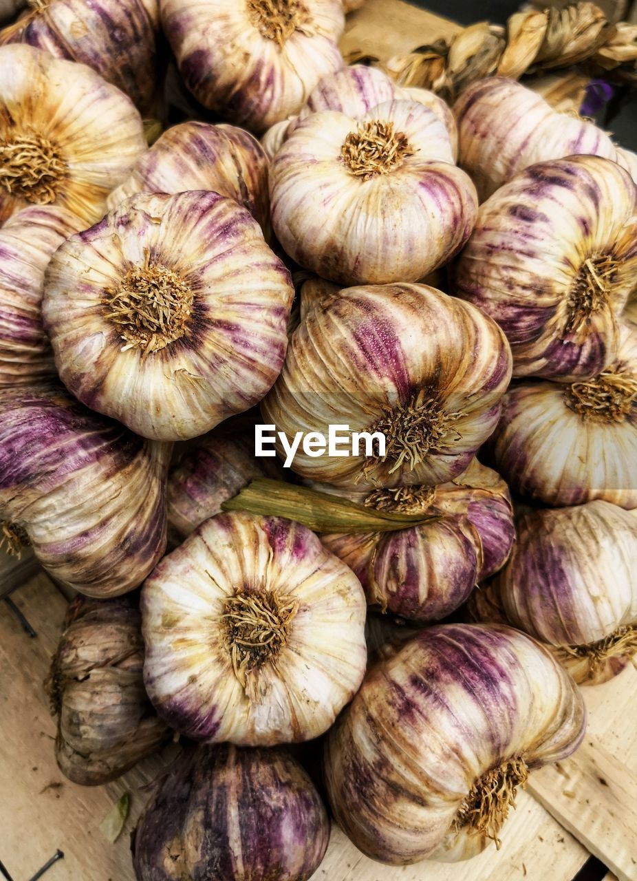 Full frame shot of garlic cloves at market 