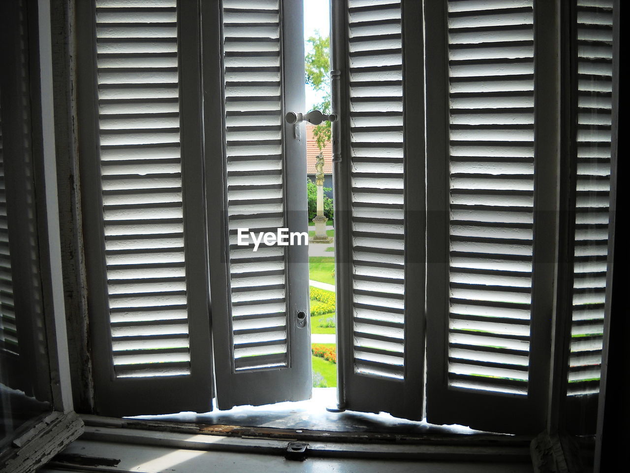 VIEW OF BLINDS