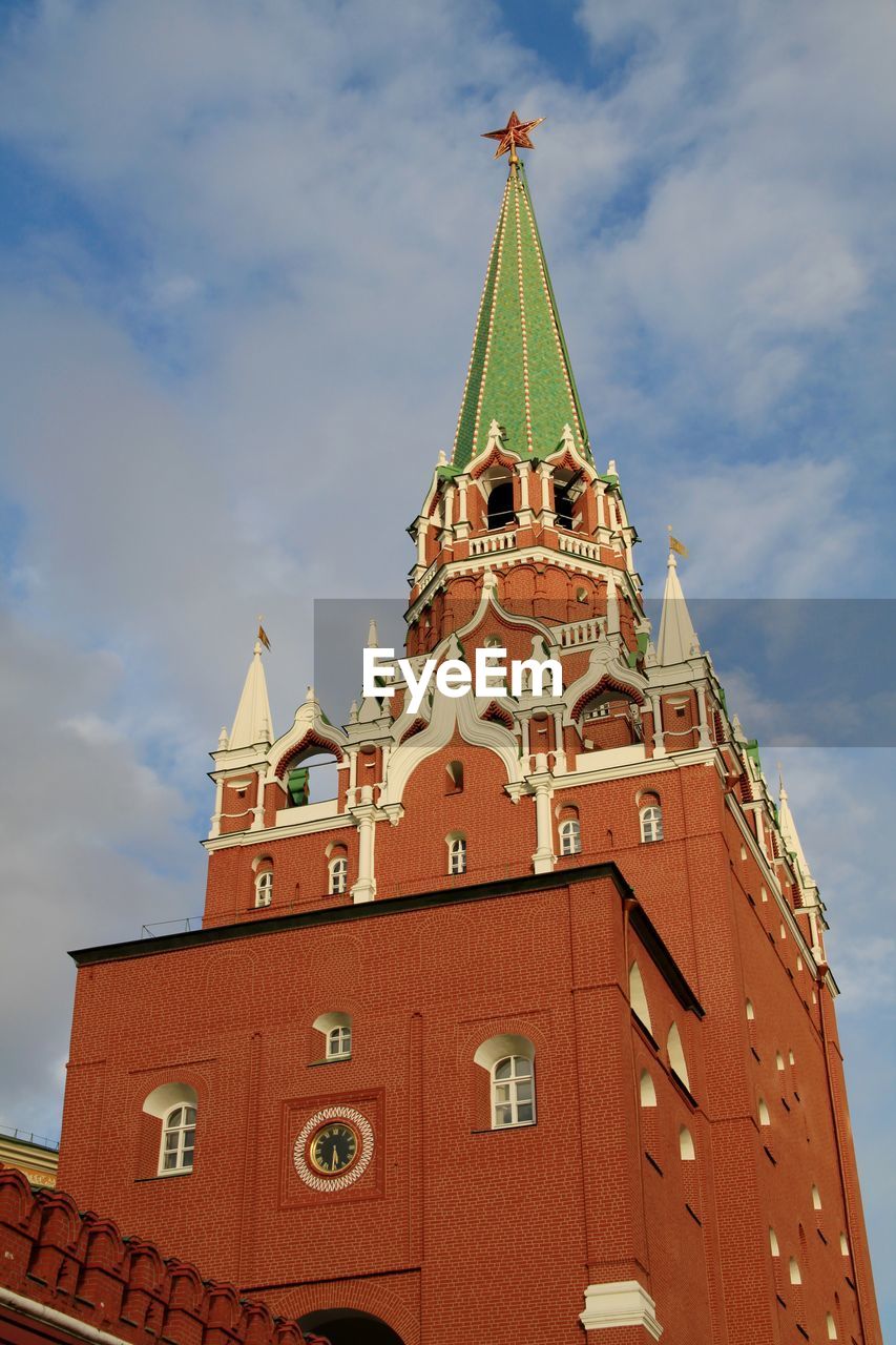 LOW ANGLE VIEW OF TOWER AGAINST SKY