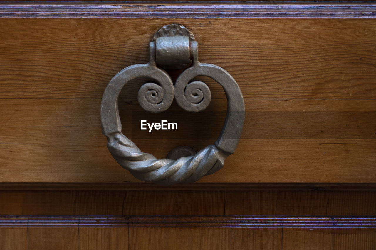 wood, door, no people, door knocker, entrance, metal, close-up, iron, indoors, knob, brown