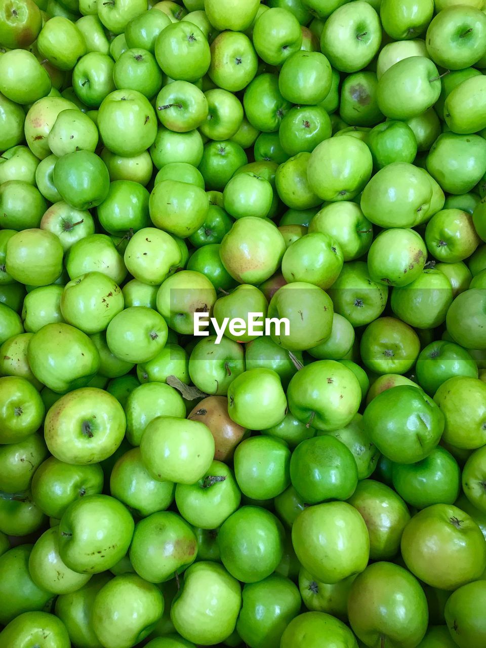 Full frame shot of green apples