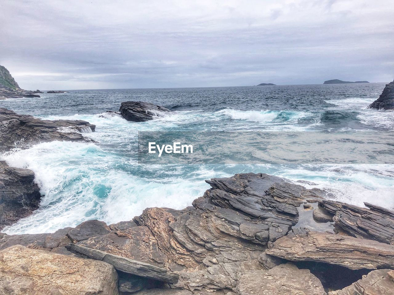 SCENIC VIEW OF SEA AND ROCKS