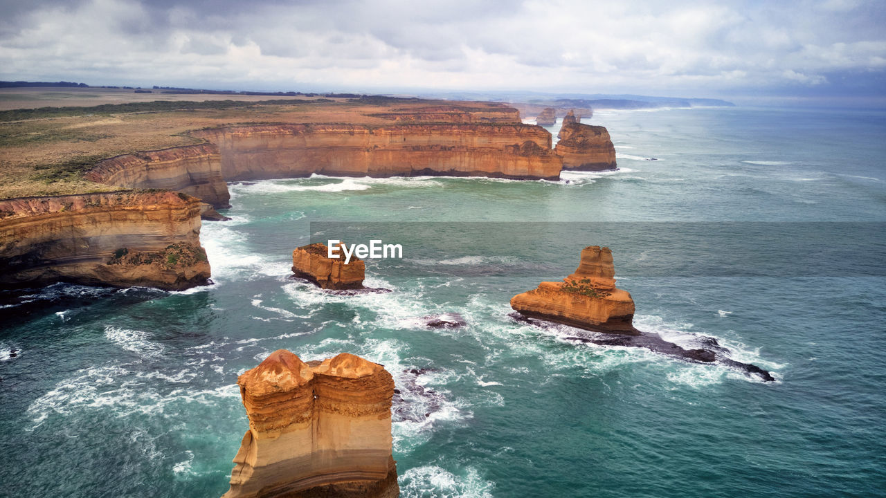 ROCK FORMATIONS IN SEA