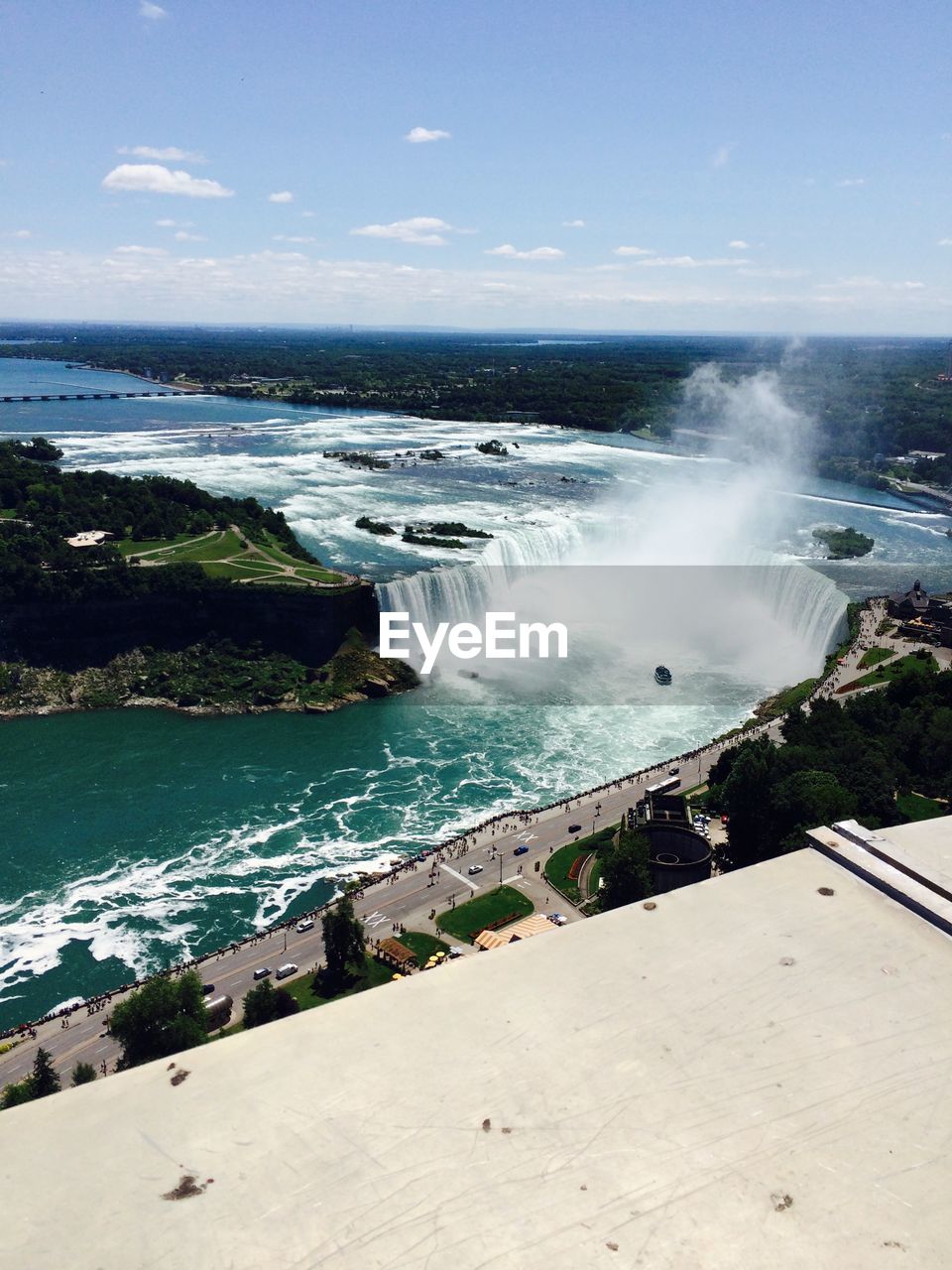 Niagara falls in ontario canada