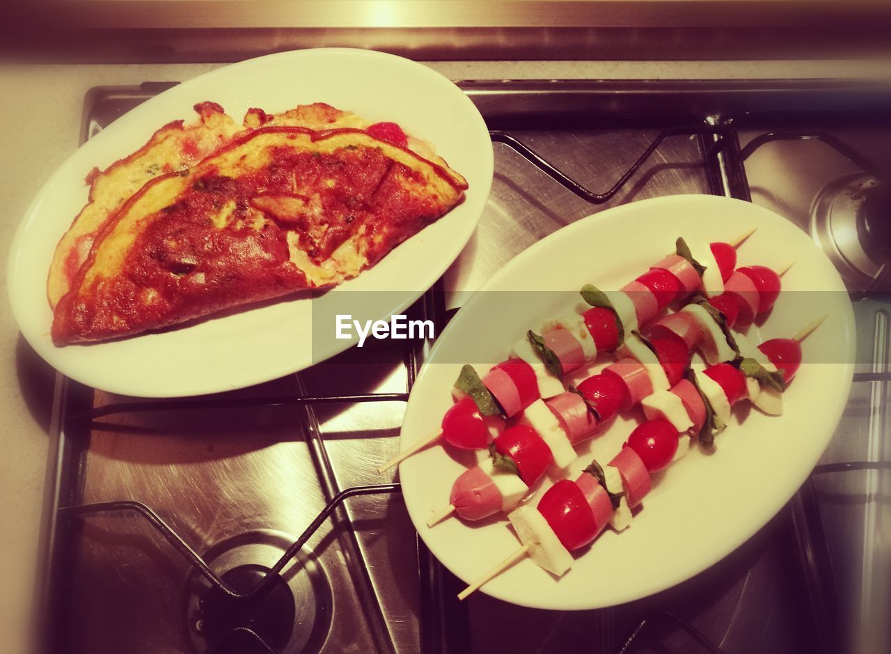 HIGH ANGLE VIEW OF MEAL SERVED IN PLATE