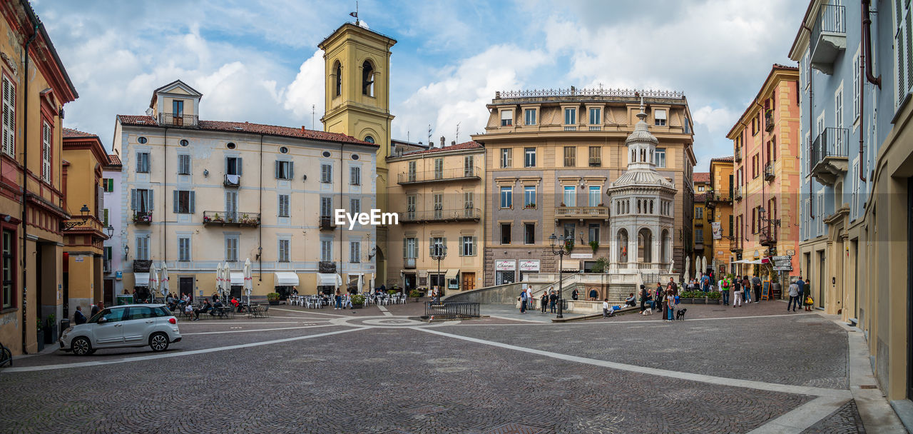 view of buildings in city