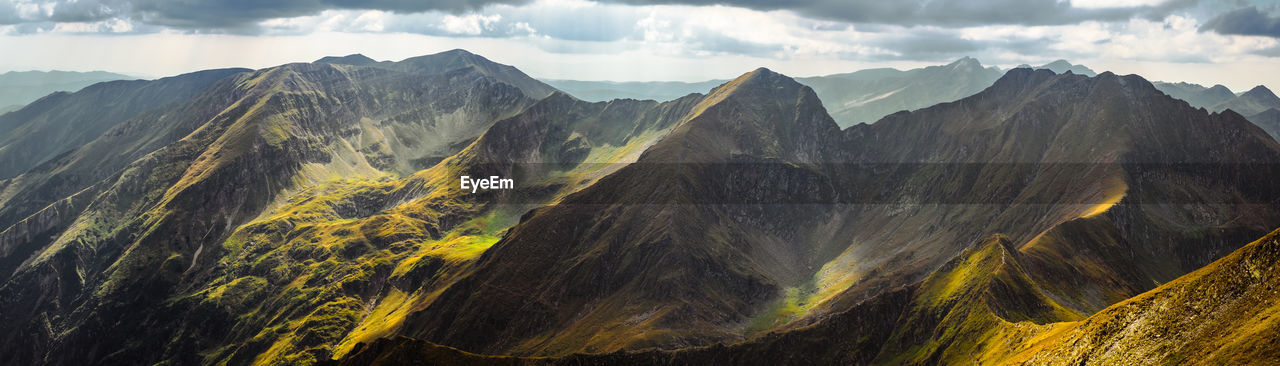 Romanian fagaras mountain, high peaks over 2200m, arpasaului gate, the saddle of podragului, romania