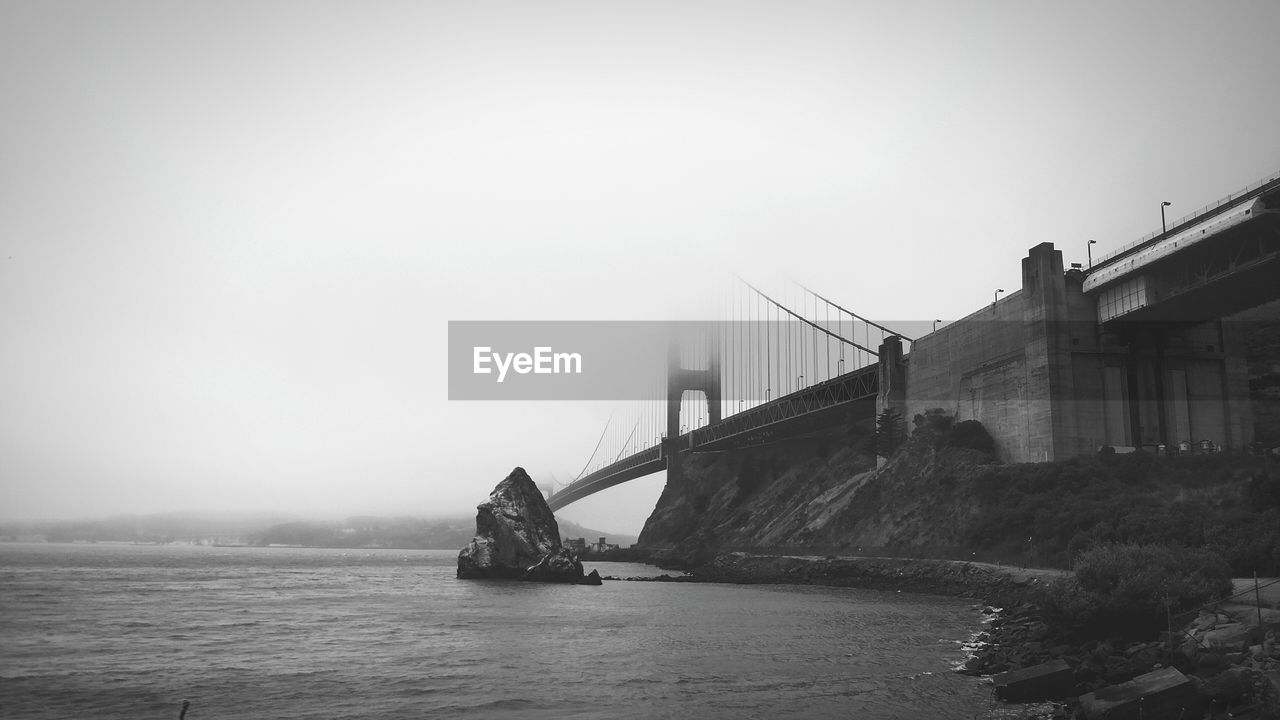 Golden gate bridge over san francisco bay during foggy weather