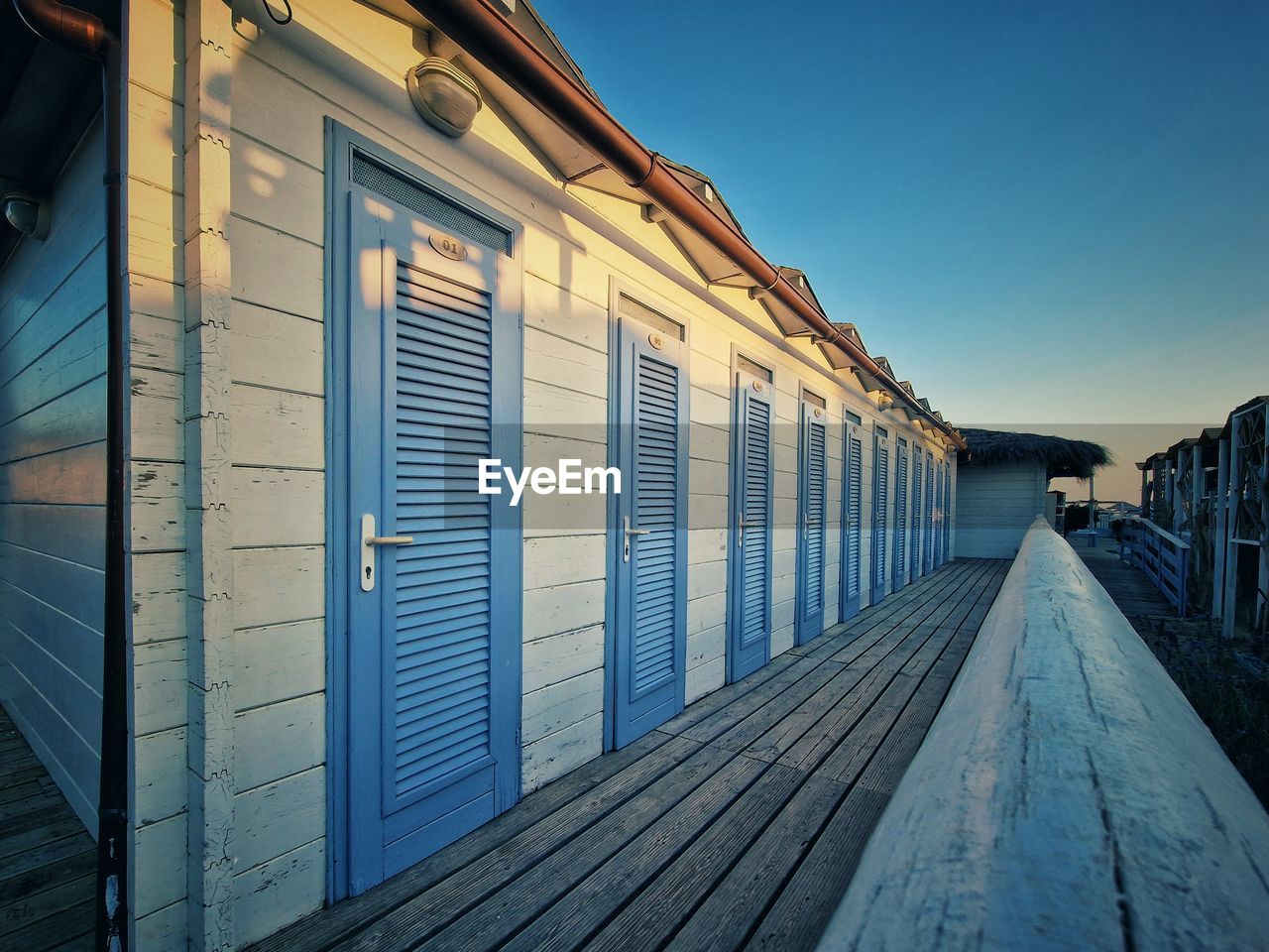Sea side cabin