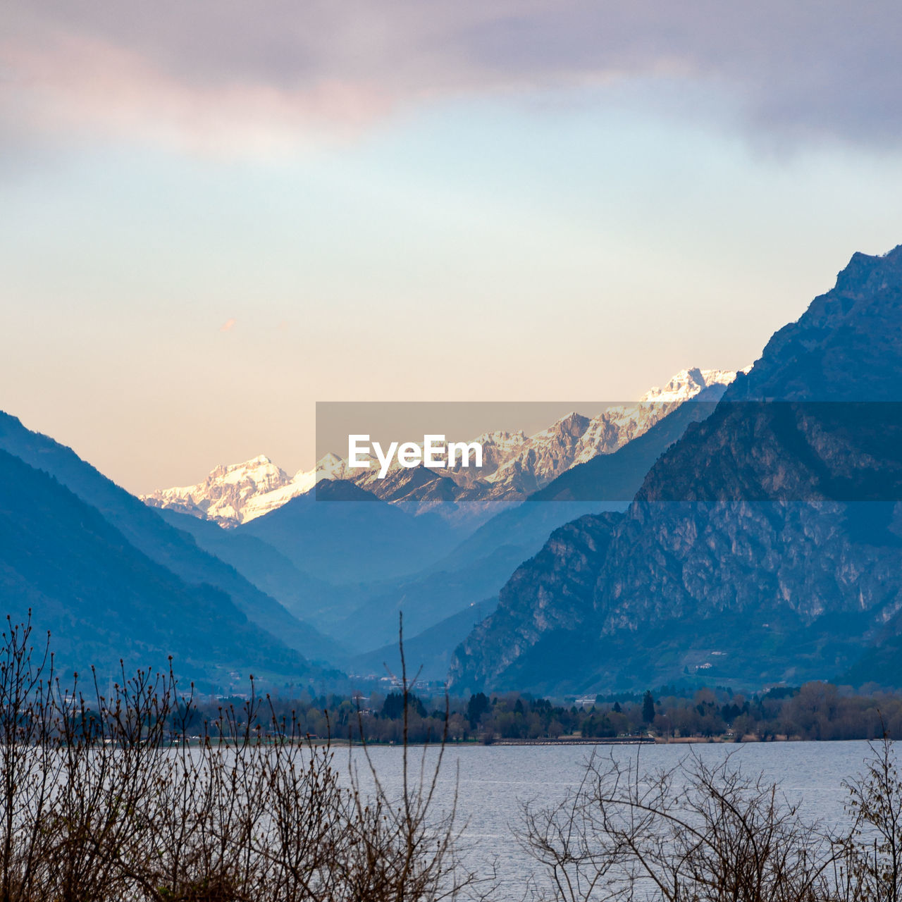 VIEW OF SNOWCAPPED MOUNTAINS AGAINST SKY