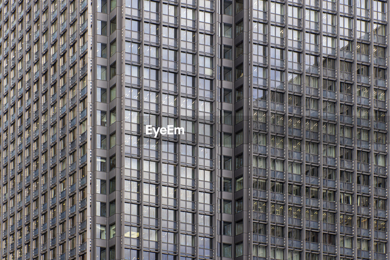 architecture, built structure, building exterior, building, full frame, skyscraper, no people, tower block, pattern, backgrounds, city, facade, office building exterior, day, window, low angle view, office, wall, outdoors, repetition, window covering, glass