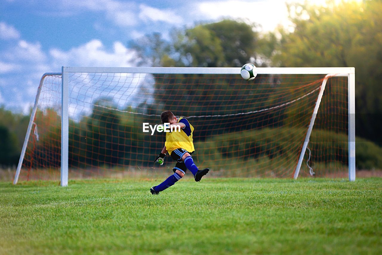 Keep your eyes on the goal