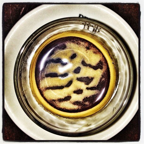 HIGH ANGLE VIEW OF COFFEE CUP