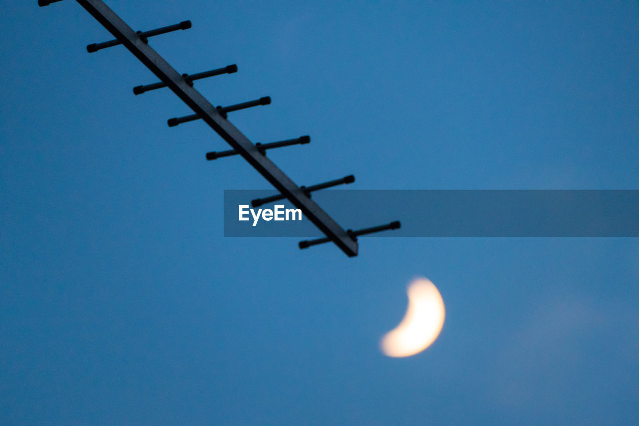 LOW ANGLE VIEW OF AIRSHOW AGAINST SKY