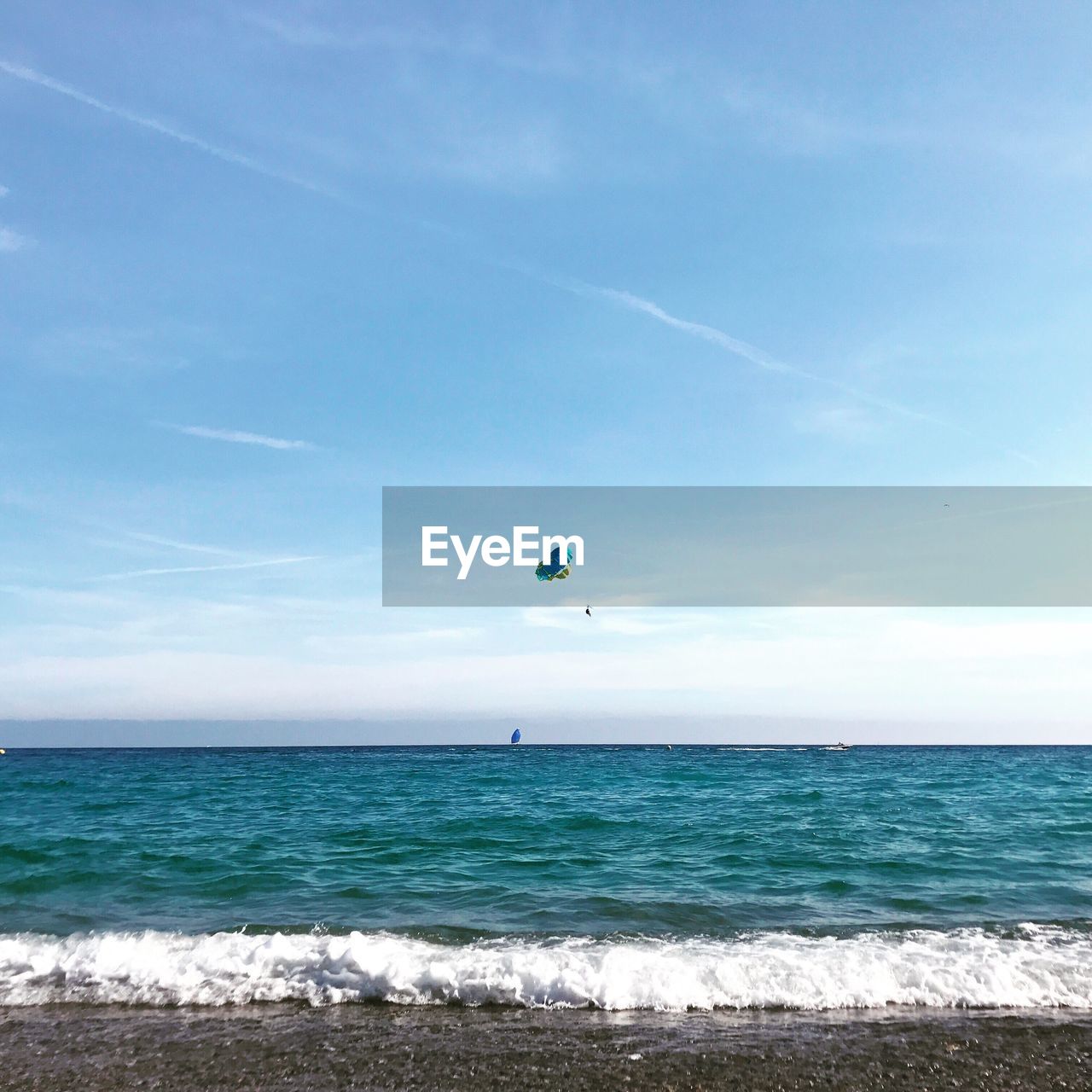 SCENIC VIEW OF SEA AGAINST BLUE SKY