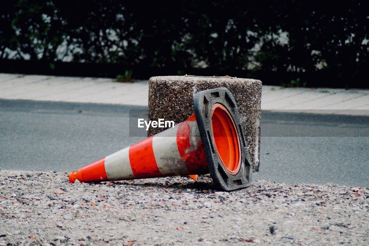 CLOSE-UP OF BICYCLE ON ROAD