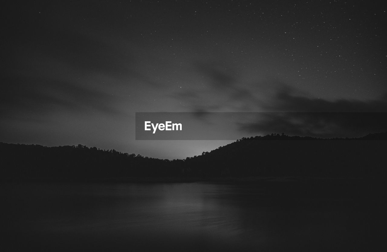 Moody picture of lac cassien