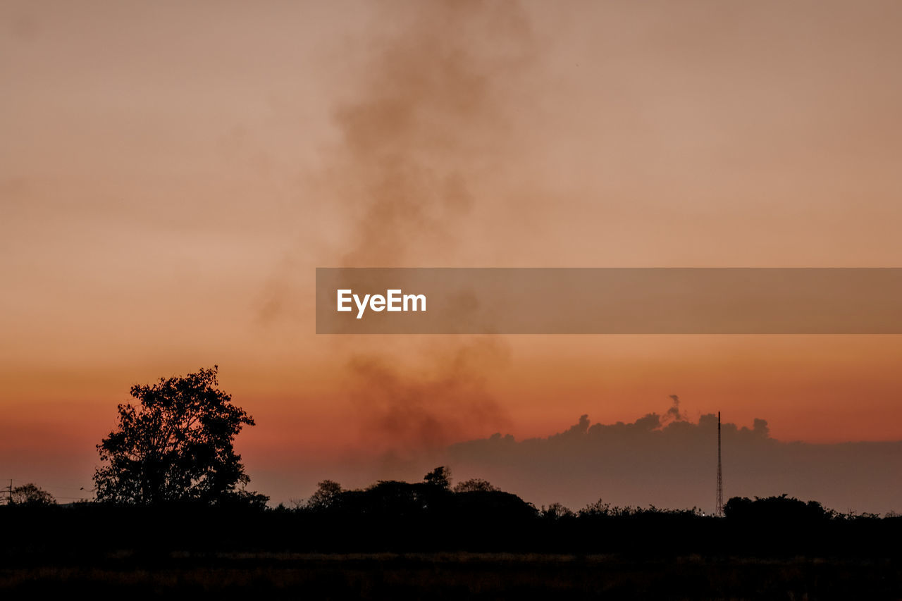 sky, environment, sunset, silhouette, cloud, beauty in nature, nature, tree, landscape, plant, scenics - nature, land, no people, dawn, orange color, outdoors, dramatic sky, tranquility, non-urban scene, evening, horizon