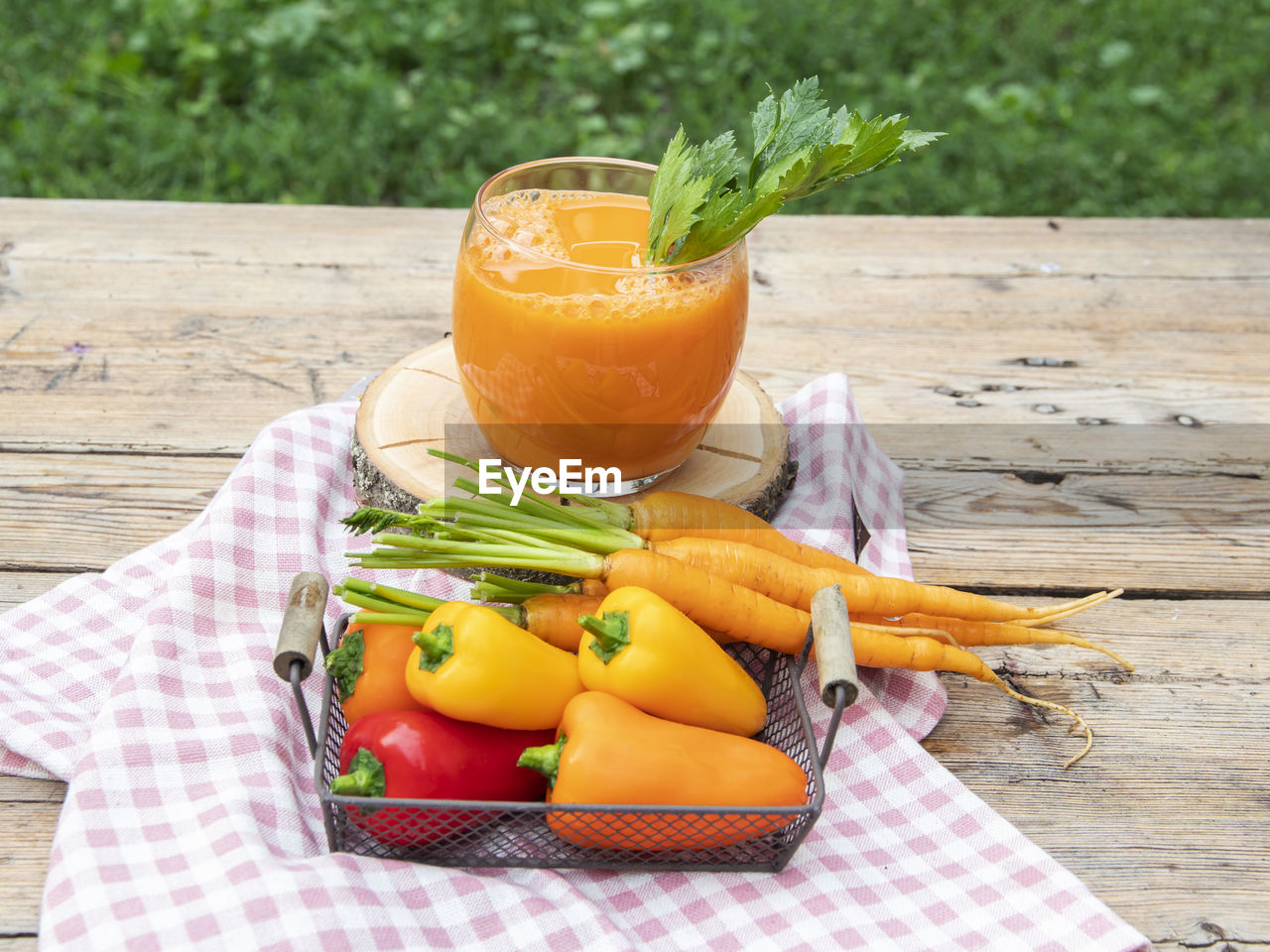 Fresh squeezed smoothie bell pepper, carrot, juice vegetable in a glass. healthy eating, detox