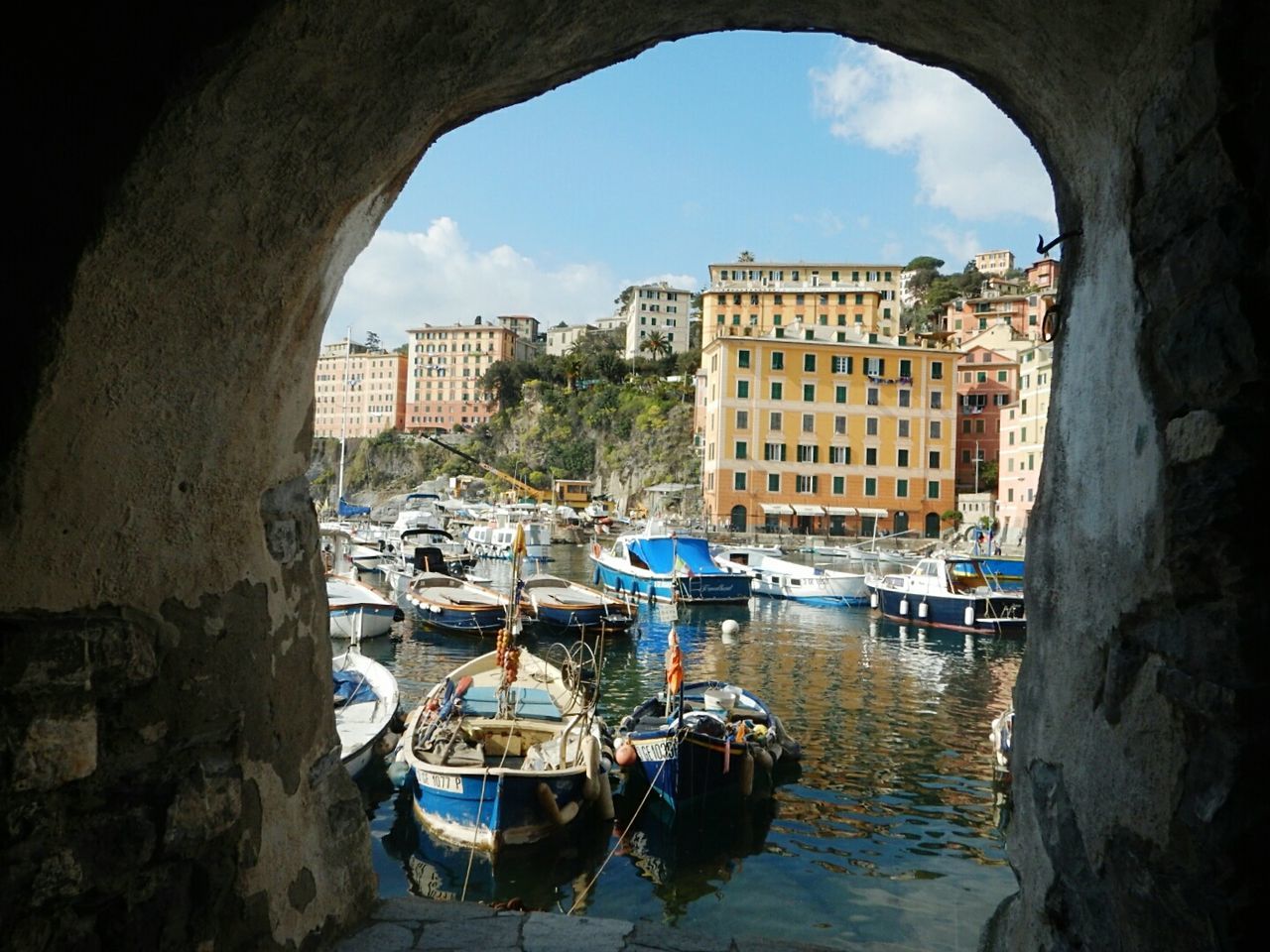 BOATS IN CITY