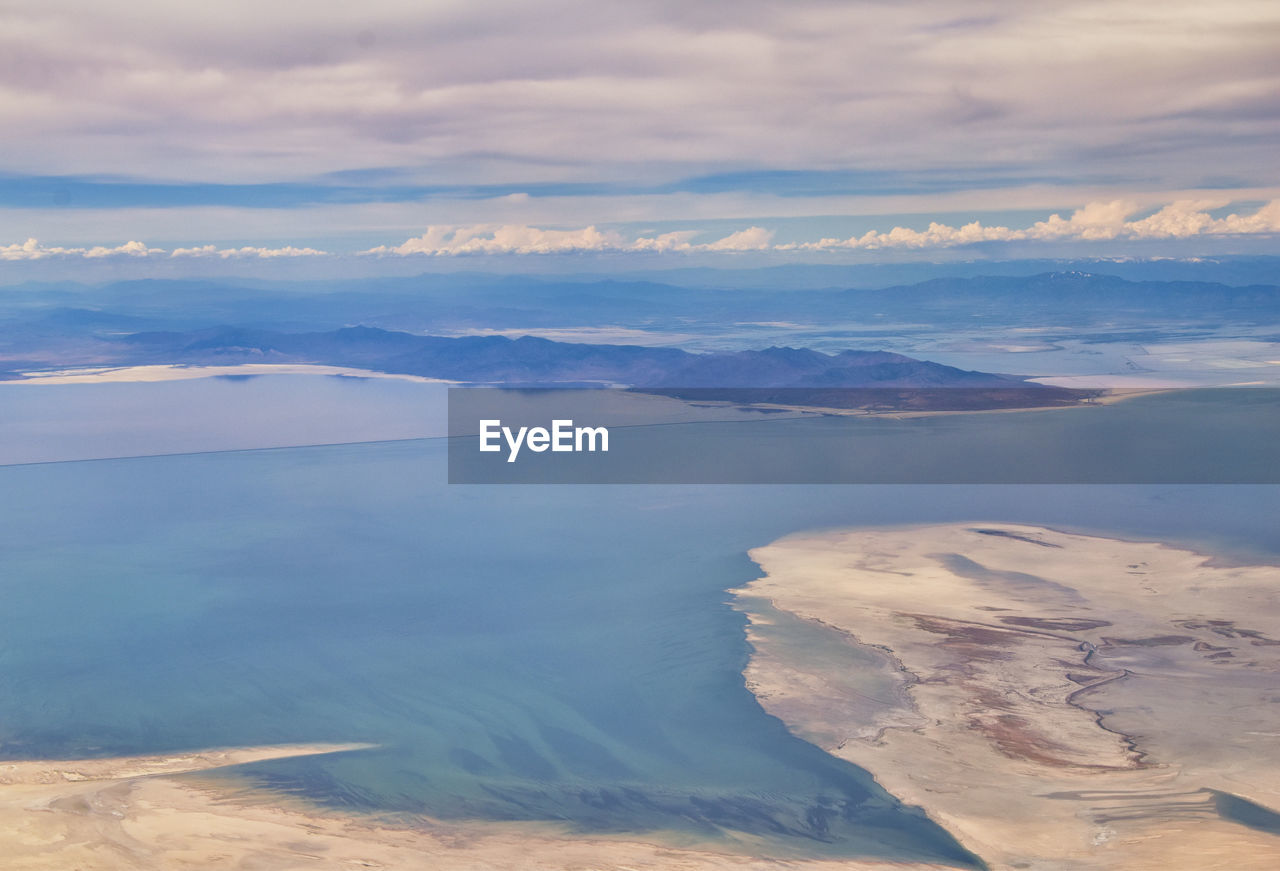 AERIAL VIEW OF SEA AGAINST SKY