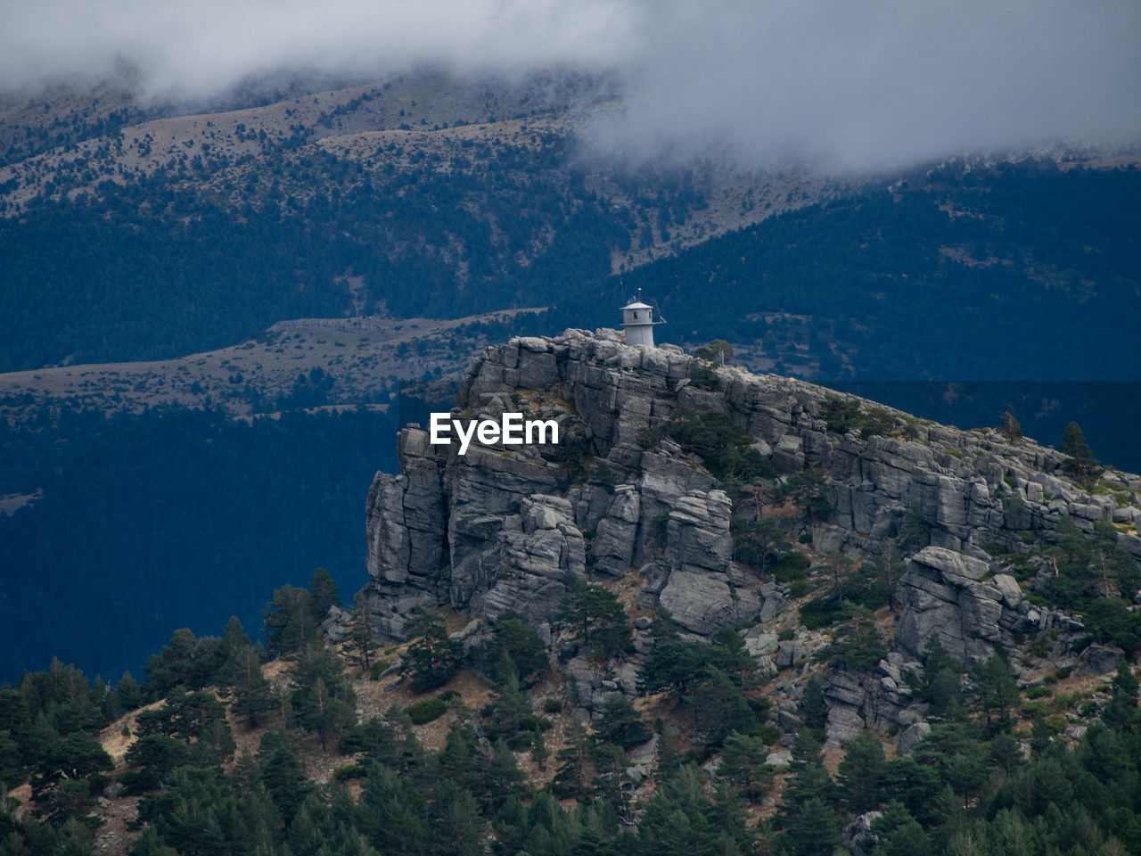 SCENIC VIEW OF ROCKY MOUNTAINS