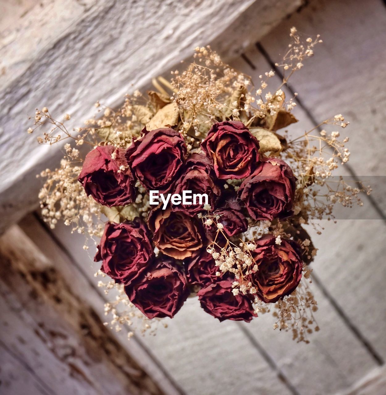 Rose bouquet hanging on ceiling